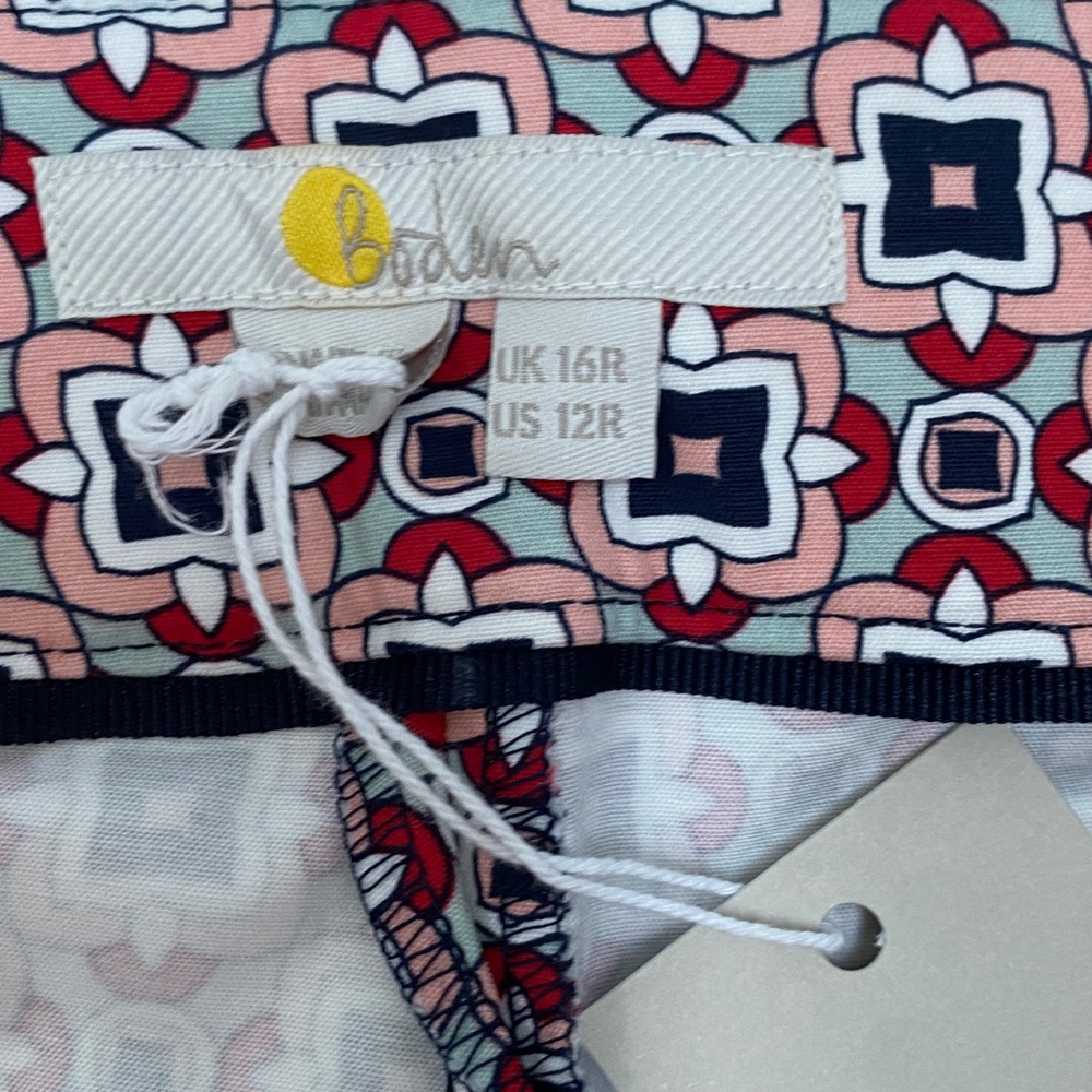 Boden Cropped Kick Flare Trousers - Picture 7 of 13